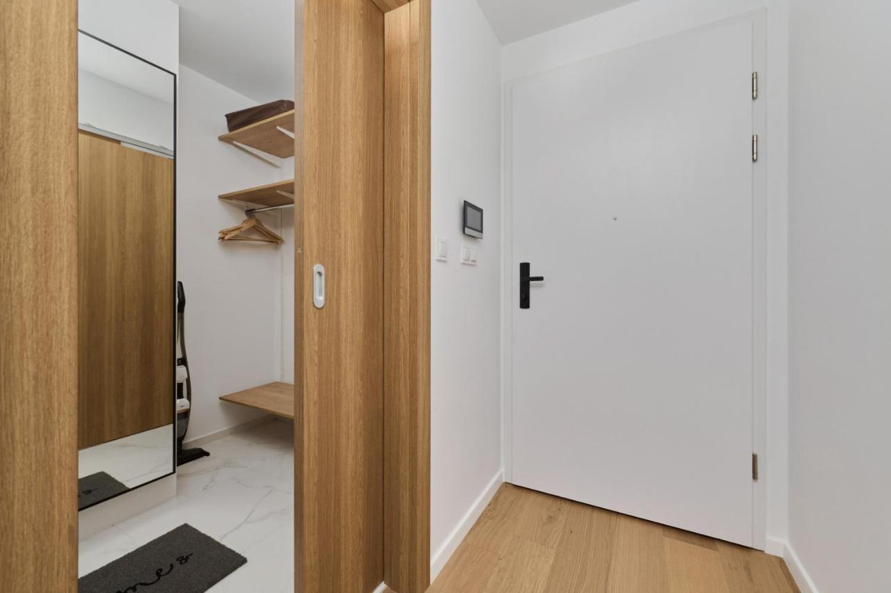 Walonska 16 Sauna & Fitness Family Apartments By Renters Prestige Breslavia Esterno foto
